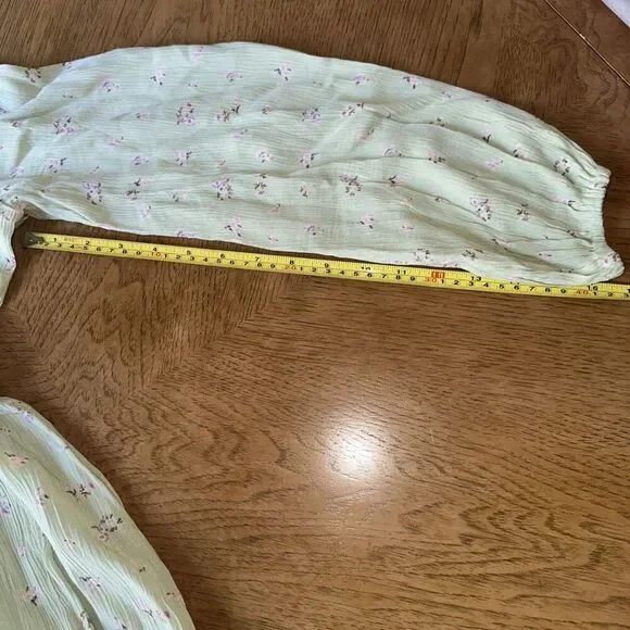 Billabong Dress Women’s/ Teen XS Wrap light Green Micro Florals V Neck Casual - Picture 8 of 8